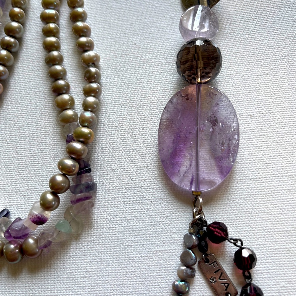 Fiva necklace w/beautiful gemstones. 30 in length. Preowned but great condition